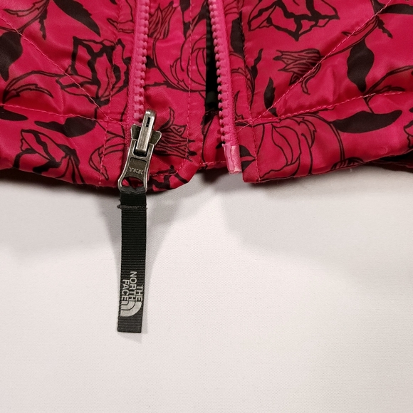 The North Face Girls Aconcagua Down Jacket Size Medium (10/12) Fusion Pink GUC! - Picture 7 of 12